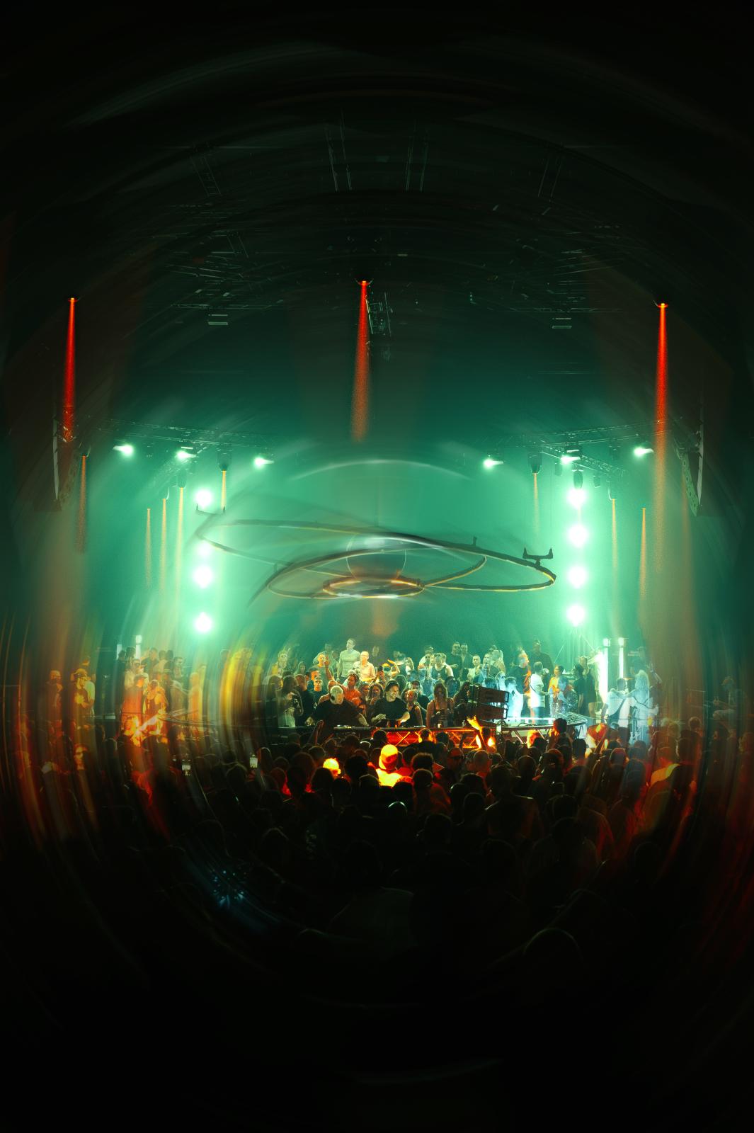 2025-08-09 InnerCircle - by Joe Pohl @joeisnotavailable -L1040907-2