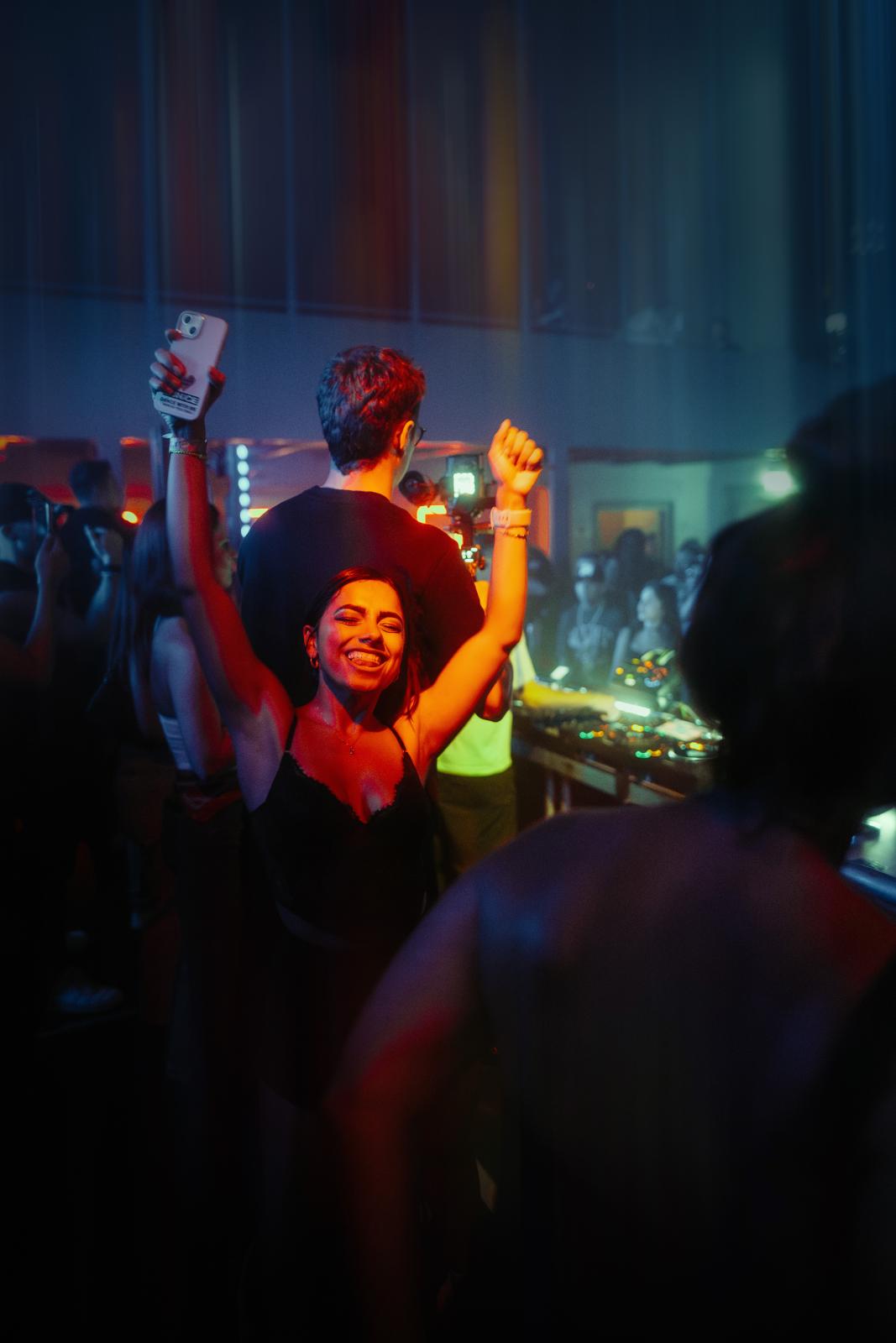 2025-10-11 HEART by Joe Pohl @joeisnotavailable -_W9A5582