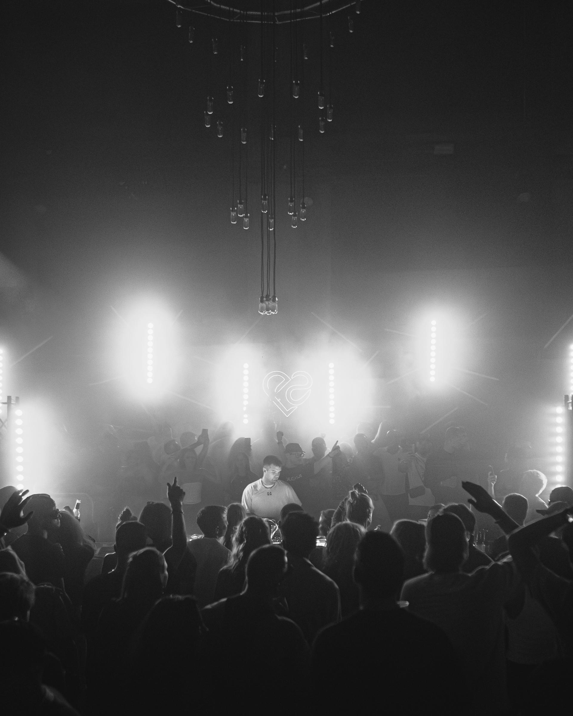 2025-10-11 HEART by Joe Pohl @joeisnotavailable -_W9A5640