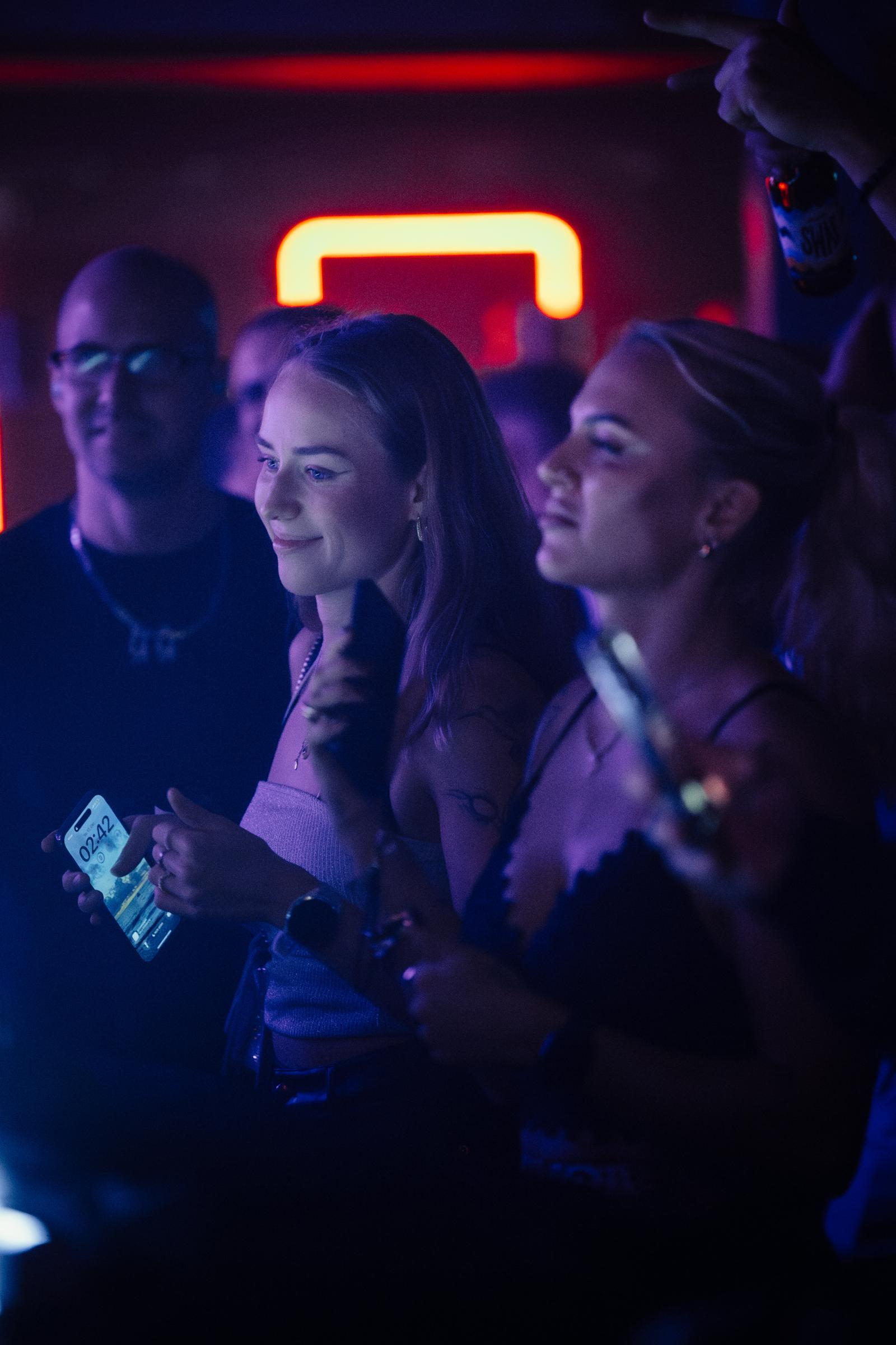 2025-10-11 HEART by Joe Pohl @joeisnotavailable -_W9A5954