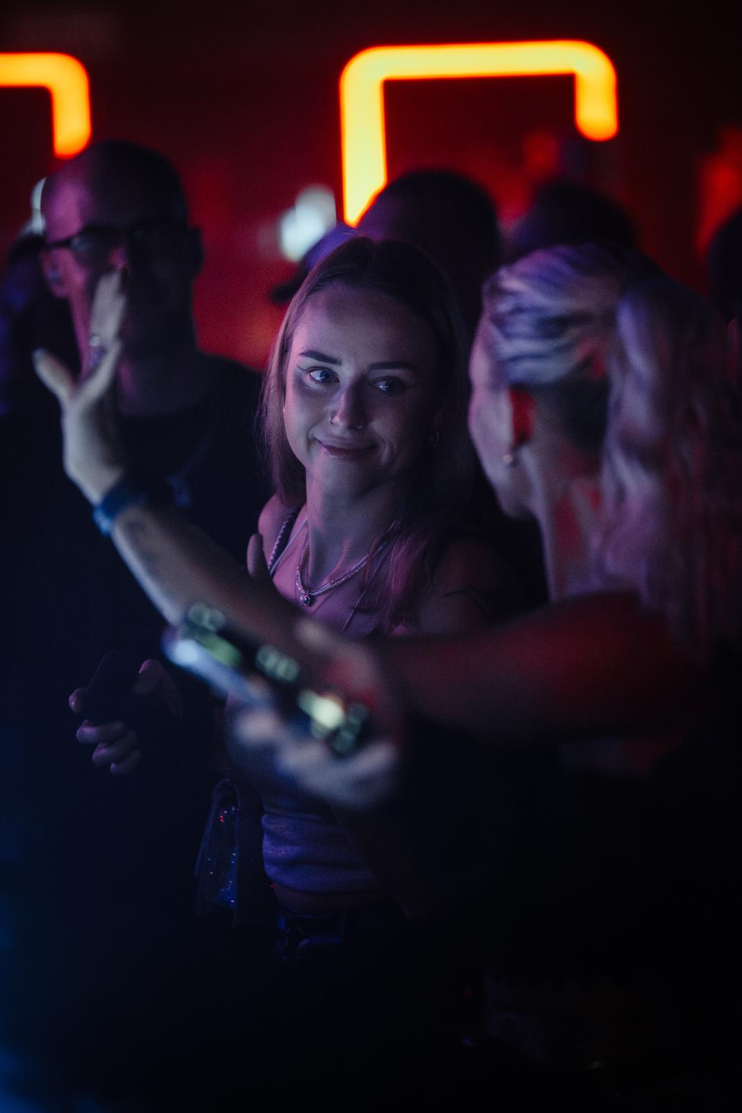 2025-10-11 HEART by Joe Pohl @joeisnotavailable -_W9A5978