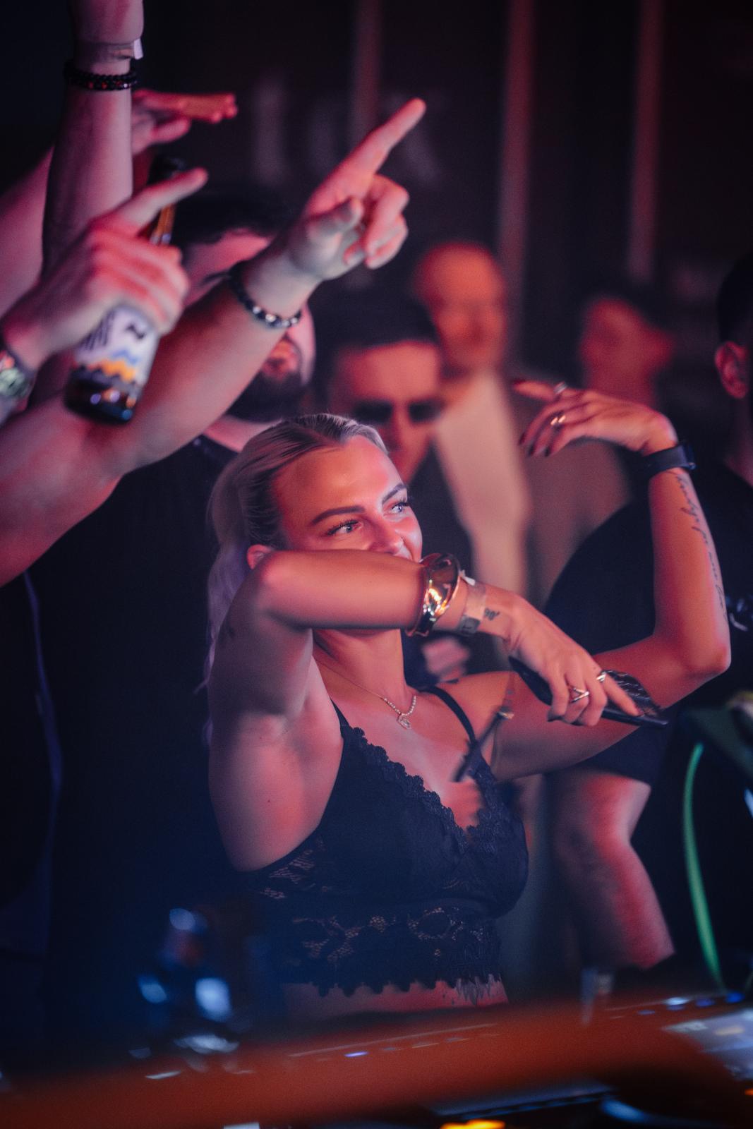 2025-10-11 HEART by Joe Pohl @joeisnotavailable -_W9A6186