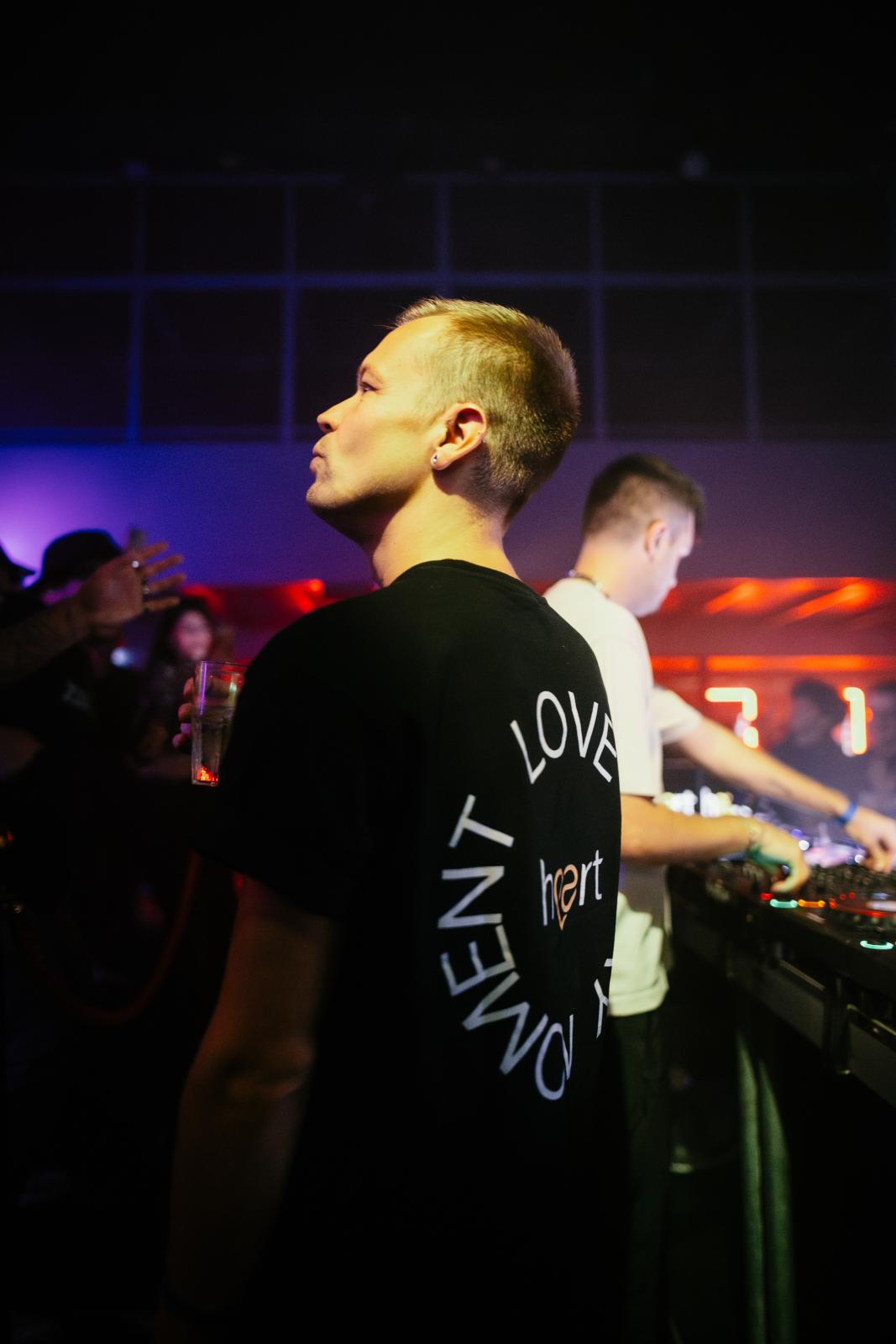 2025-10-11 HEART by Joe Pohl @joeisnotavailable -_W9A6404