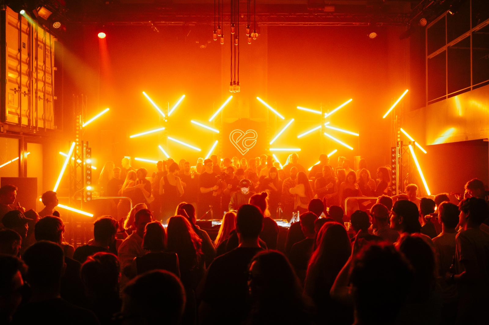 2025-10-11 HEART by Joe Pohl @joeisnotavailable -L1042626