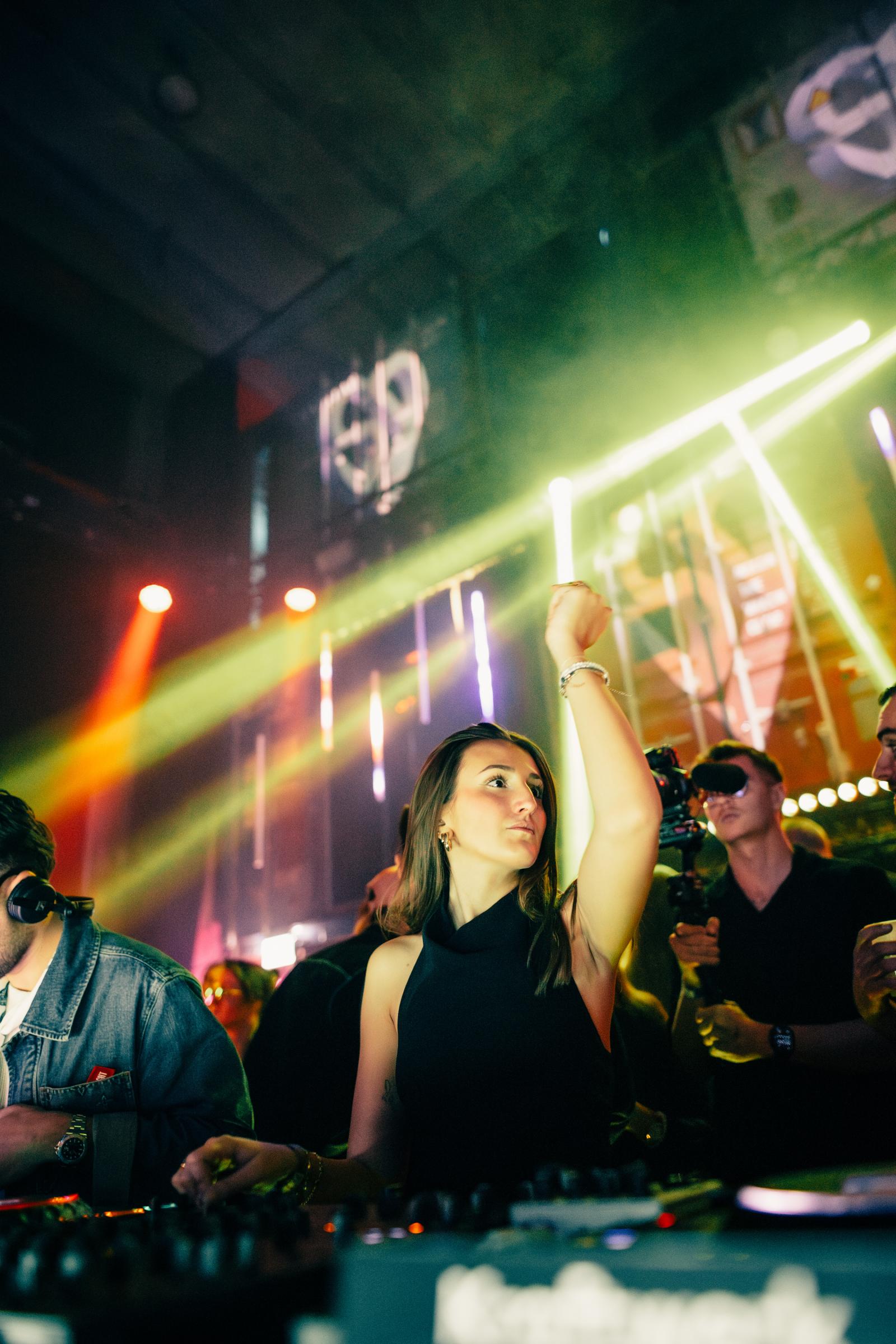 2025-12-13 HEART Zurich by Joe Pohl @joeisnotavailable-1507