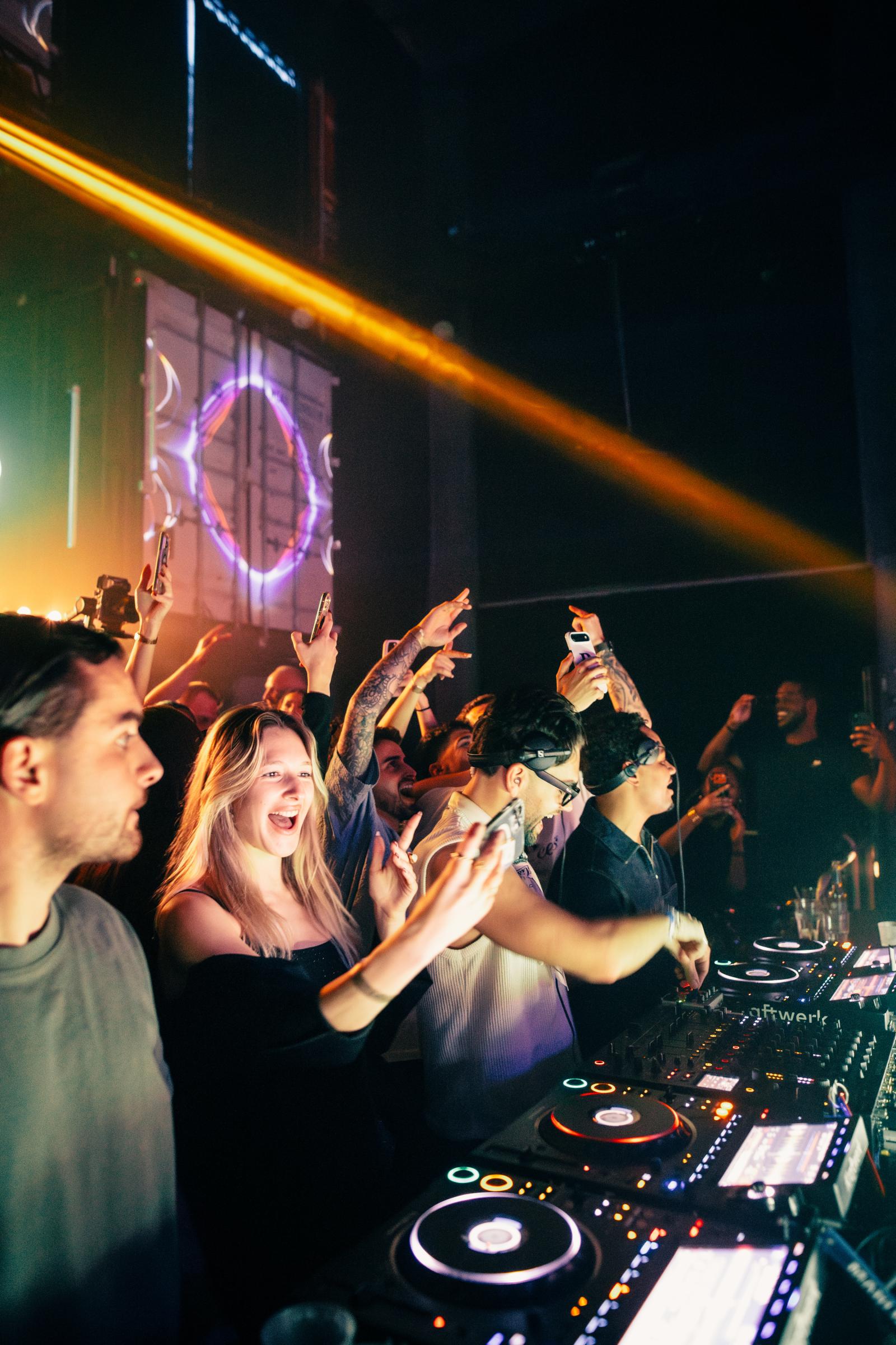 2025-12-13 HEART Zurich by Joe Pohl @joeisnotavailable-1891