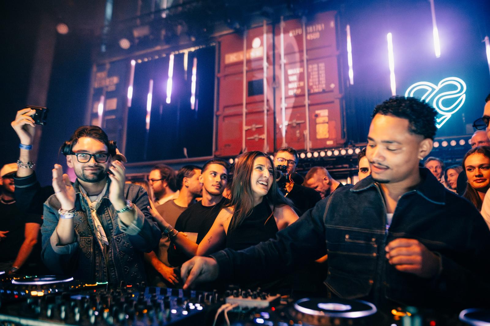 2025-12-13 HEART Zurich by Joe Pohl @joeisnotavailable-1553