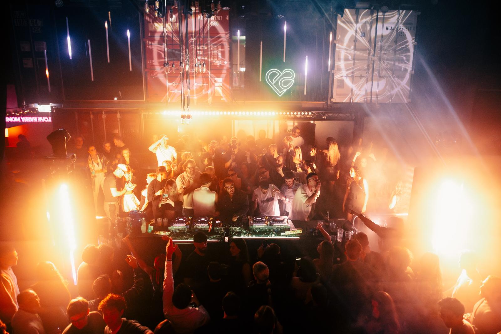 2025-12-13 HEART Zurich by Joe Pohl @joeisnotavailable-1782