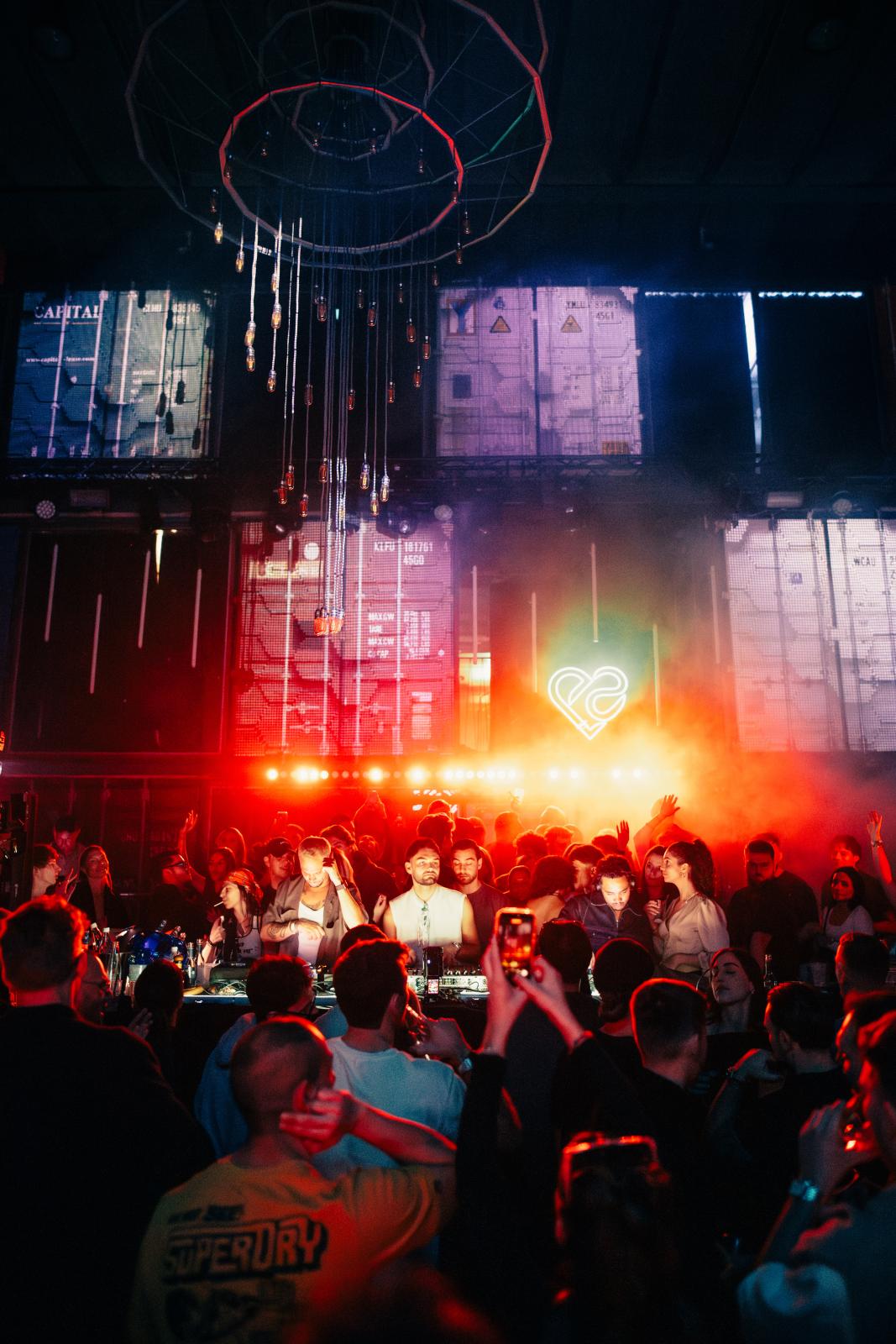 2025-12-13 HEART Zurich by Joe Pohl @joeisnotavailable-2368