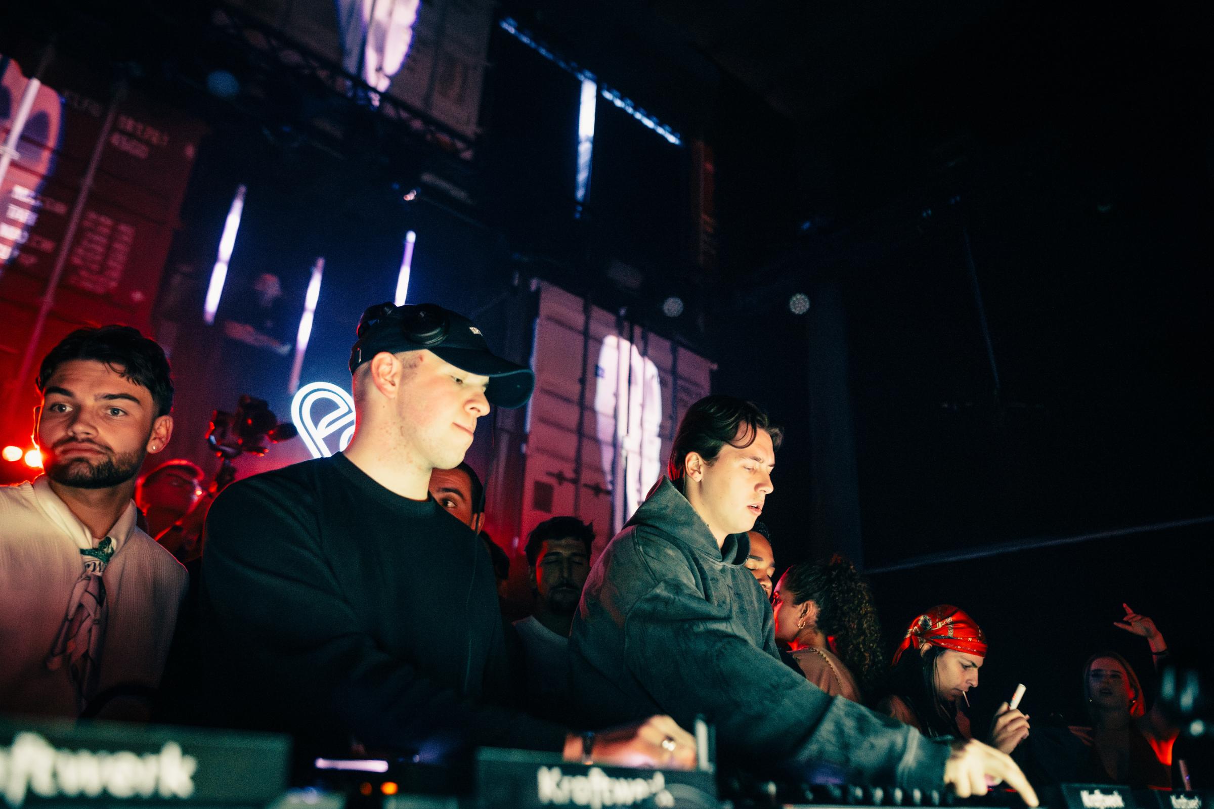 2025-12-13 HEART Zurich by Joe Pohl @joeisnotavailable-2392