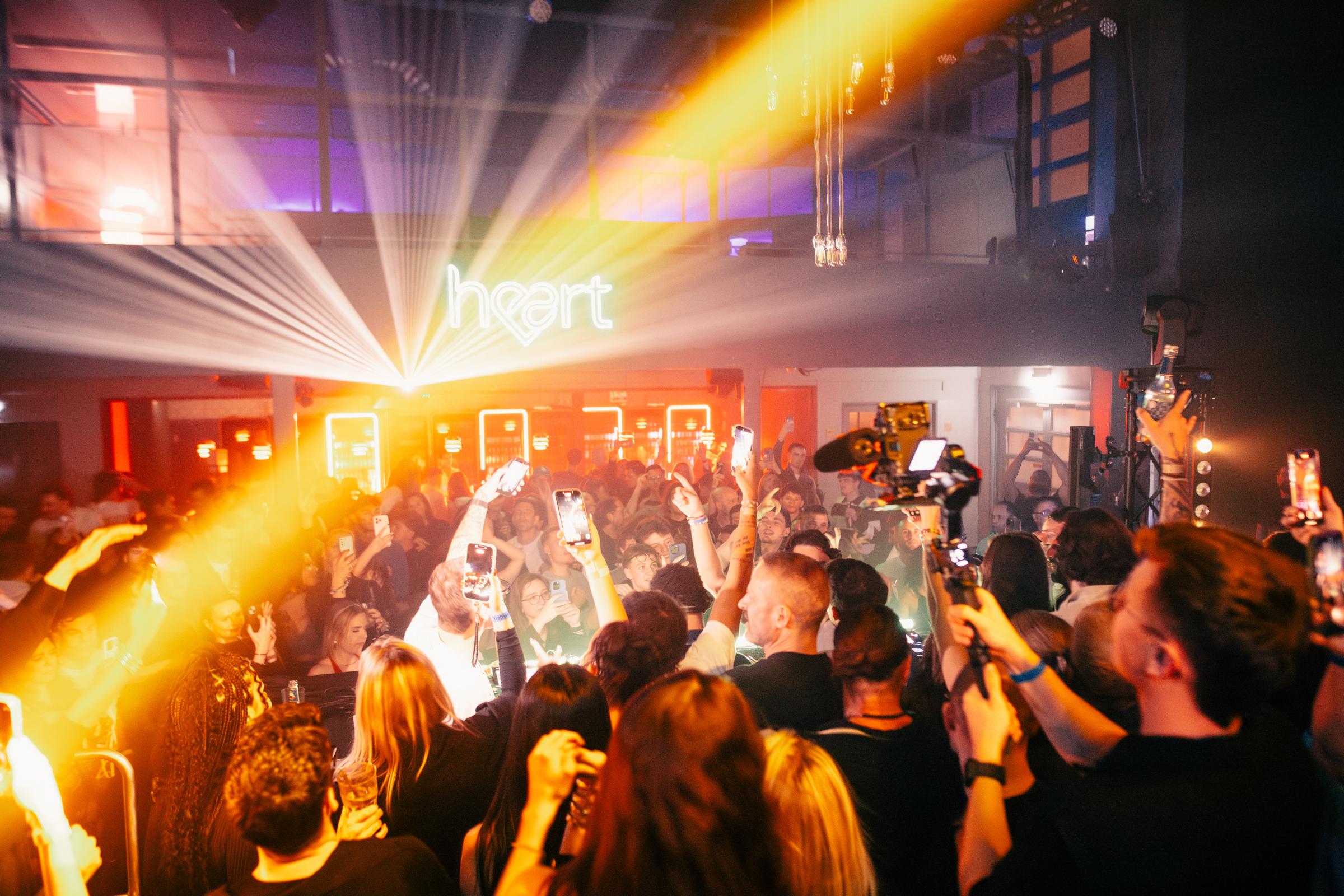 2025-12-13 HEART Zurich by Joe Pohl @joeisnotavailable-1917