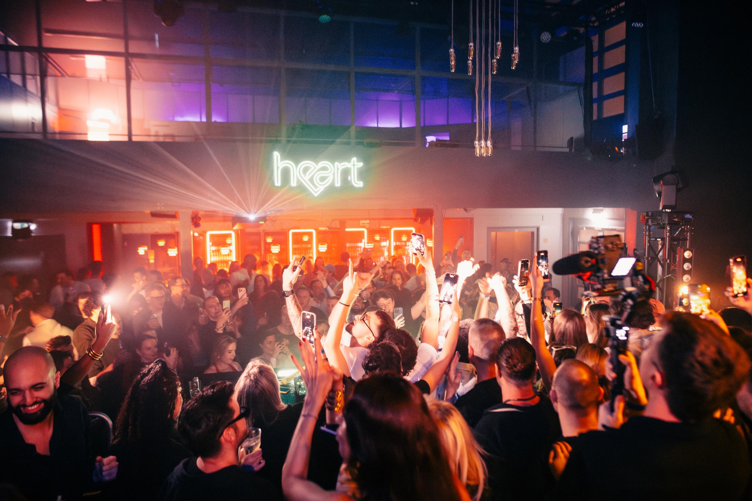 2025-12-13 HEART Zurich by Joe Pohl @joeisnotavailable-1923