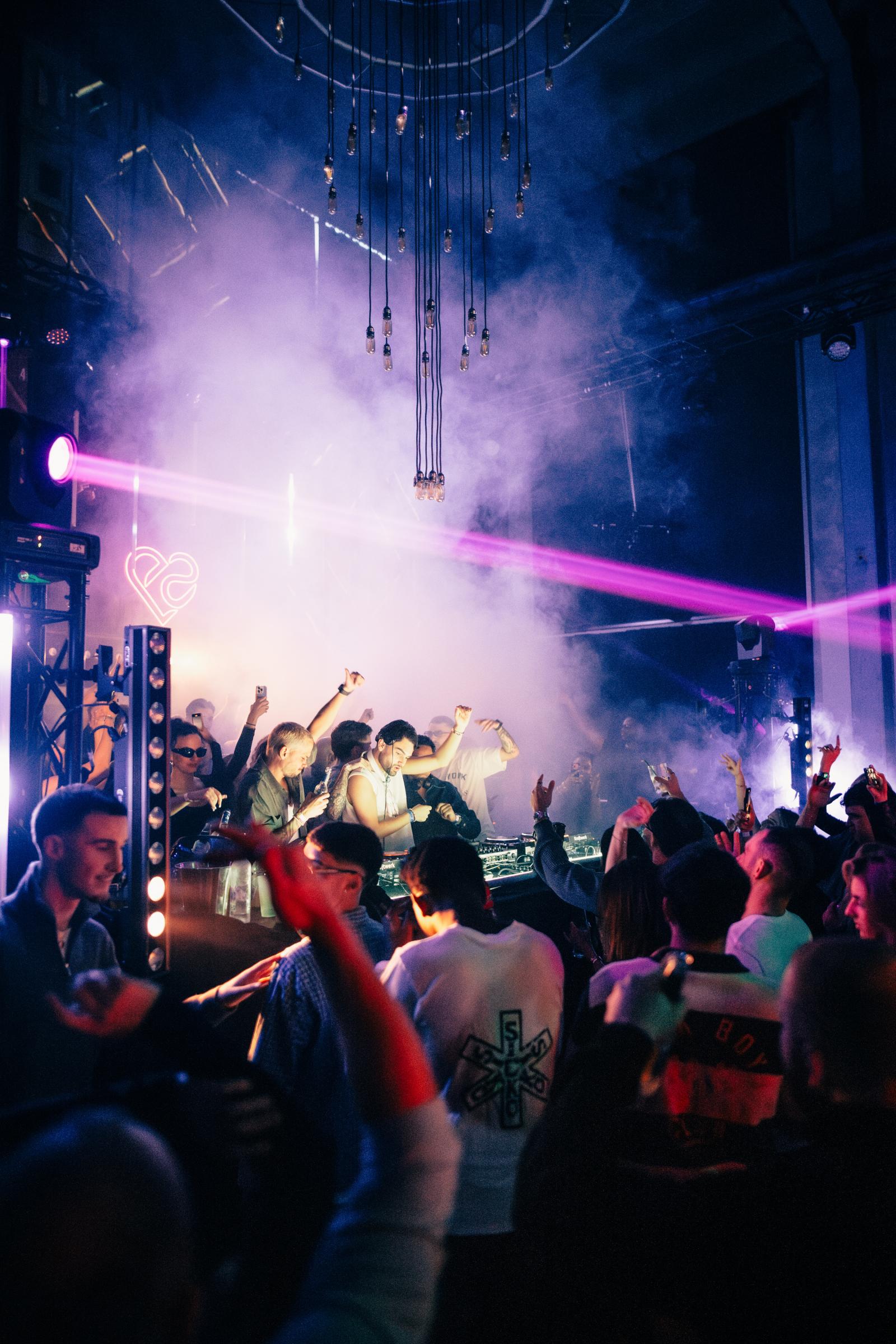 2025-12-13 HEART Zurich by Joe Pohl @joeisnotavailable-1928