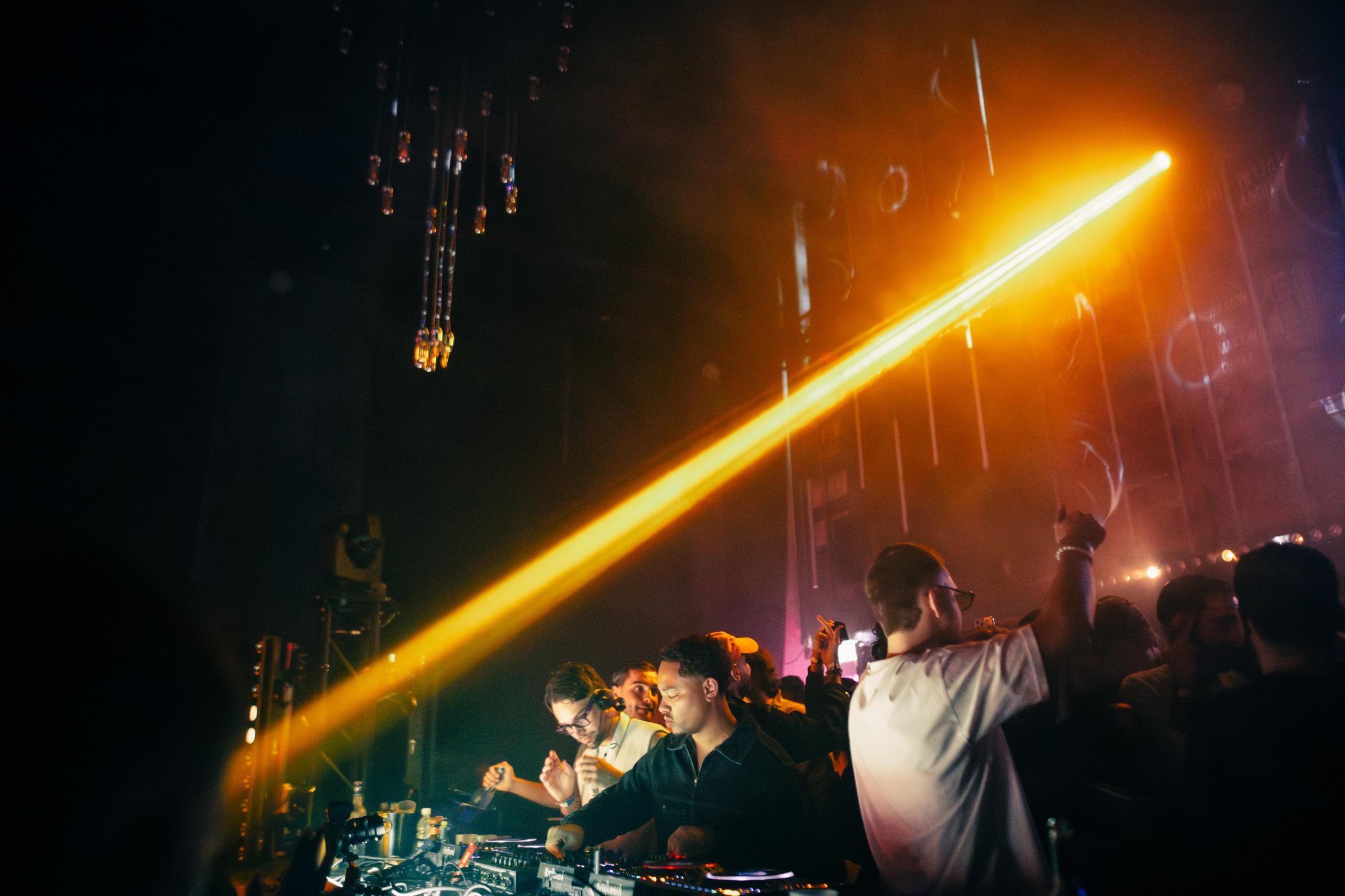 2025-12-13 HEART Zurich by Joe Pohl @joeisnotavailable-1795