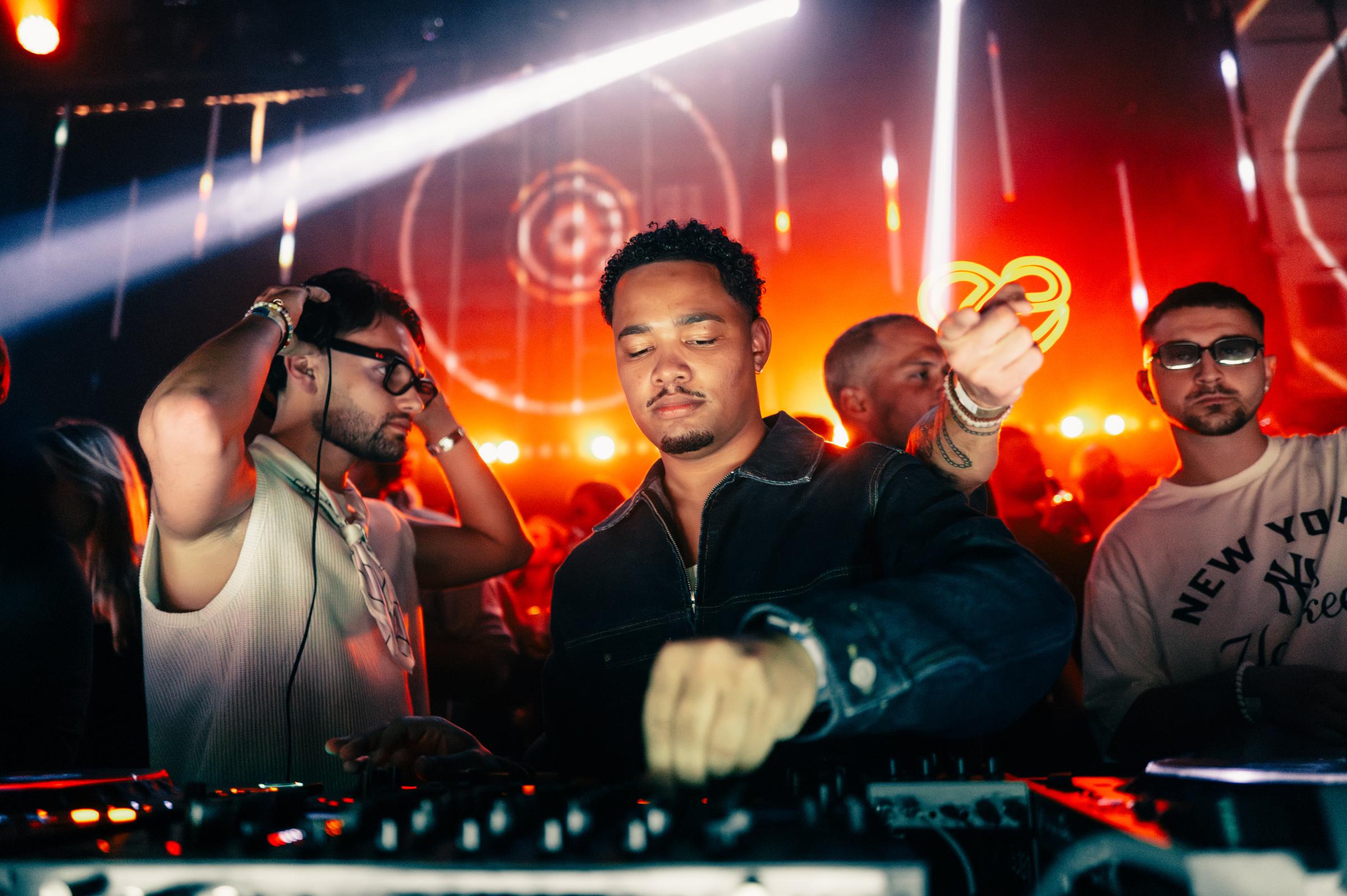 2025-12-13 HEART Zurich by Joe Pohl @joeisnotavailable-1046176