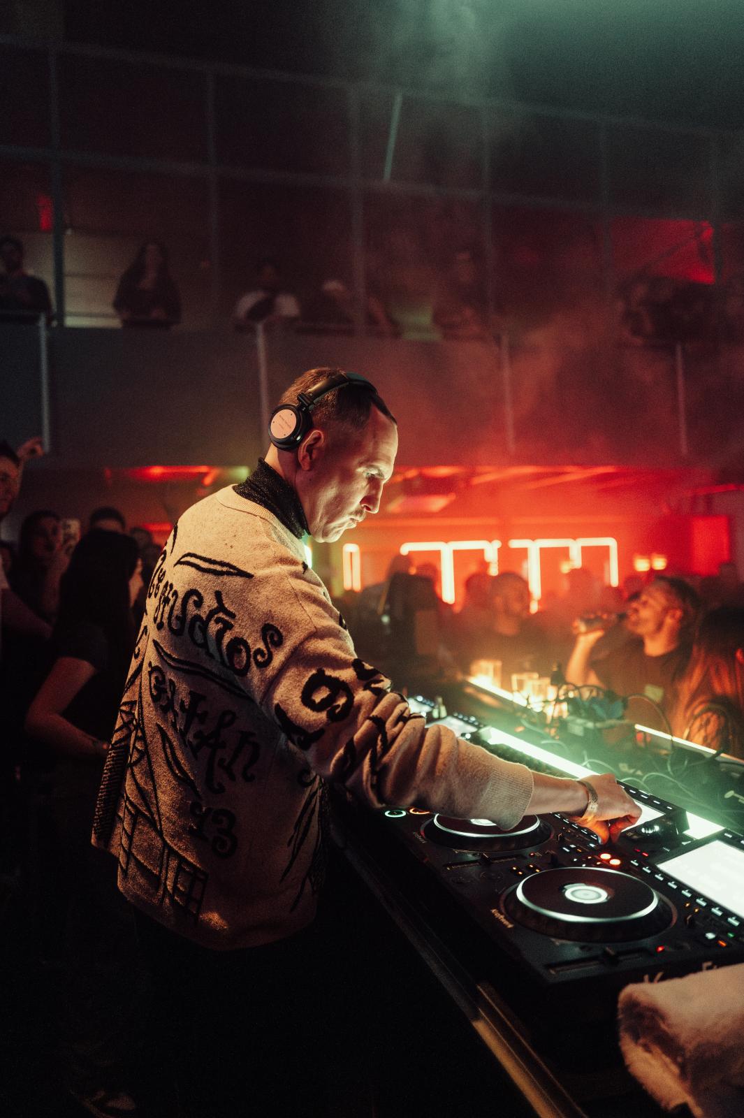 2025-01-31 HEART Zurich - by Joe Pohl @joeisnotavailable L1020472-Enhanced-NR