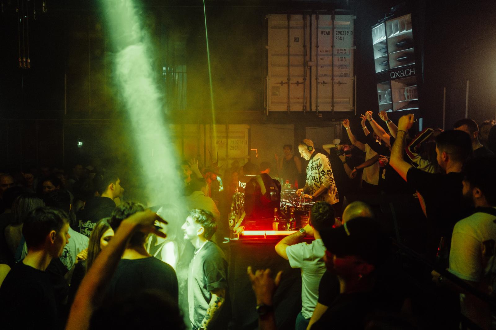 2025-01-31 HEART Zurich - by Joe Pohl @joeisnotavailable L1020567-Enhanced-NR