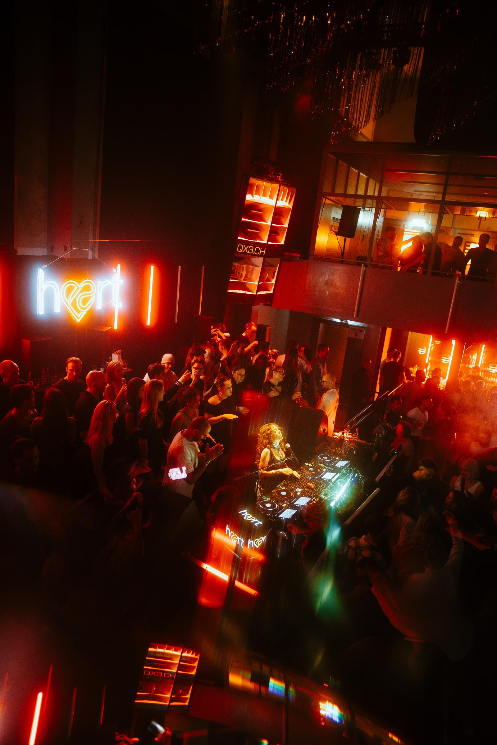 2024-12-07 HEART - by Joe Pohl @joeisnotavailable _W9A5943-Enhanced-NR