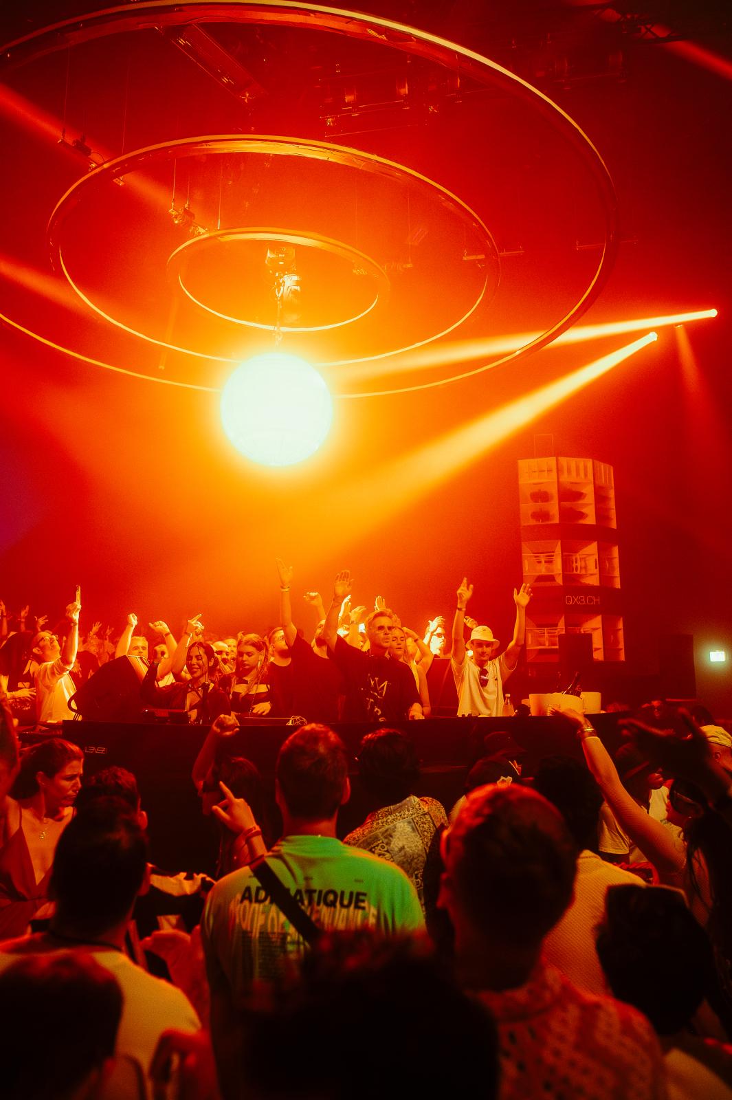 2024-08-10 Inner Circle by Joe Pohl @joeisnotavailable - _W9A4236-Enhanced-NR