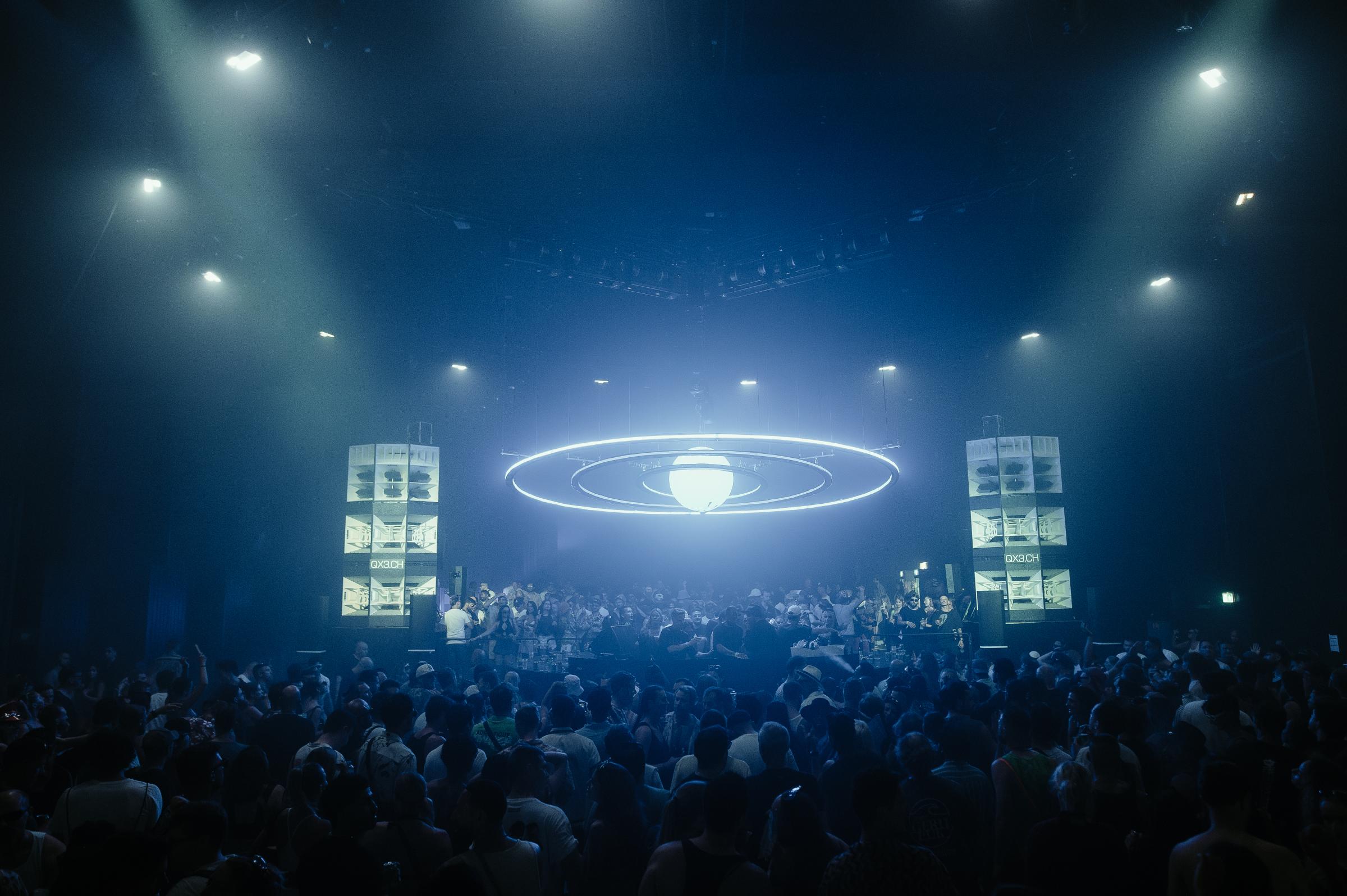 2024-08-10 Inner Circle by Joe Pohl @joeisnotavailable - _W9A4025-Enhanced-NR