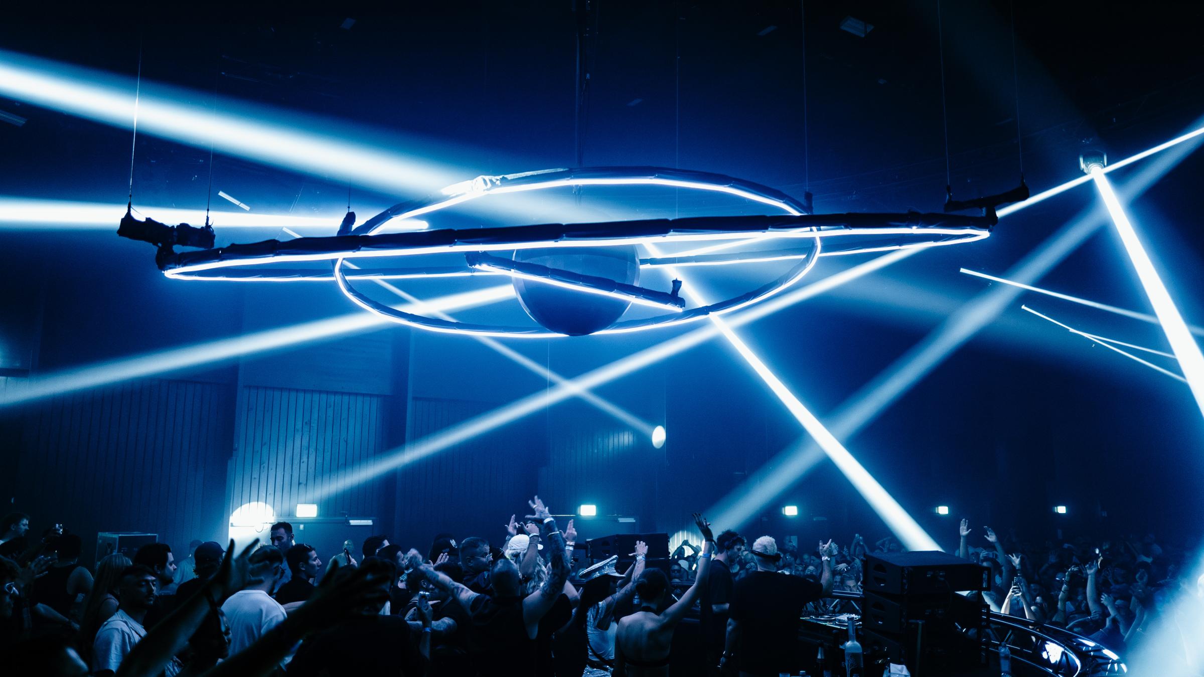 2025-08-09 InnerCircle - by Joe Pohl @joeisnotavailable -L1040962