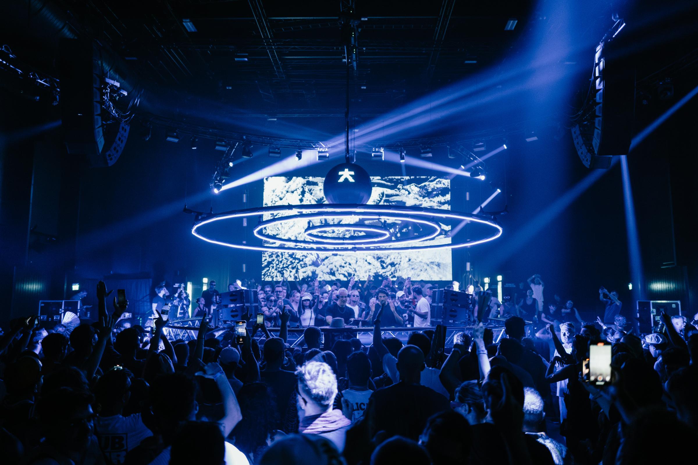 2025-08-09 InnerCircle - by Joe Pohl @joeisnotavailable -L1040935