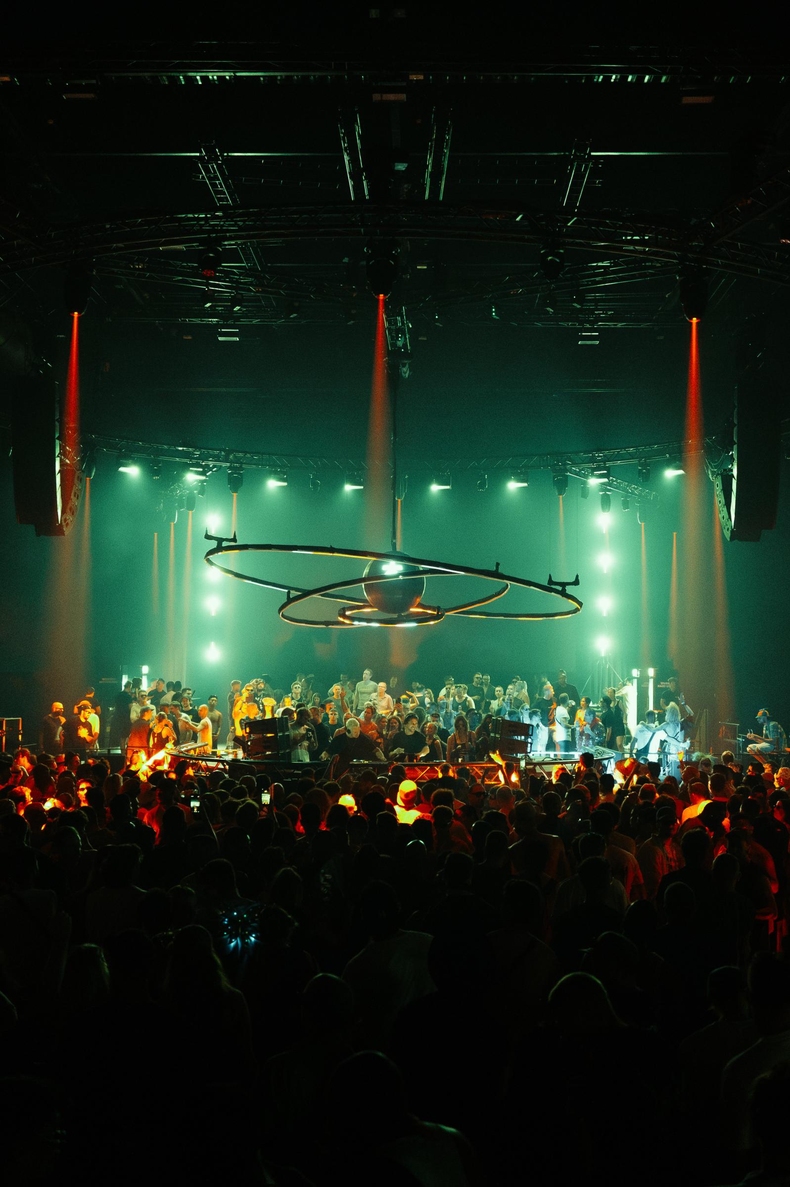 2025-08-09 InnerCircle - by Joe Pohl @joeisnotavailable -L1040907