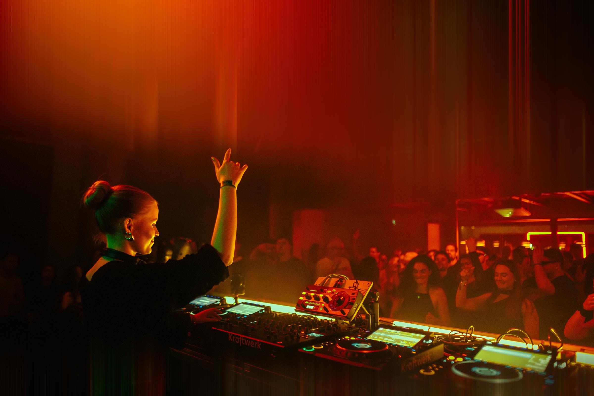 2026-03-14 HEART Zurich by Joe Pohl @joeisnotavailable -8076