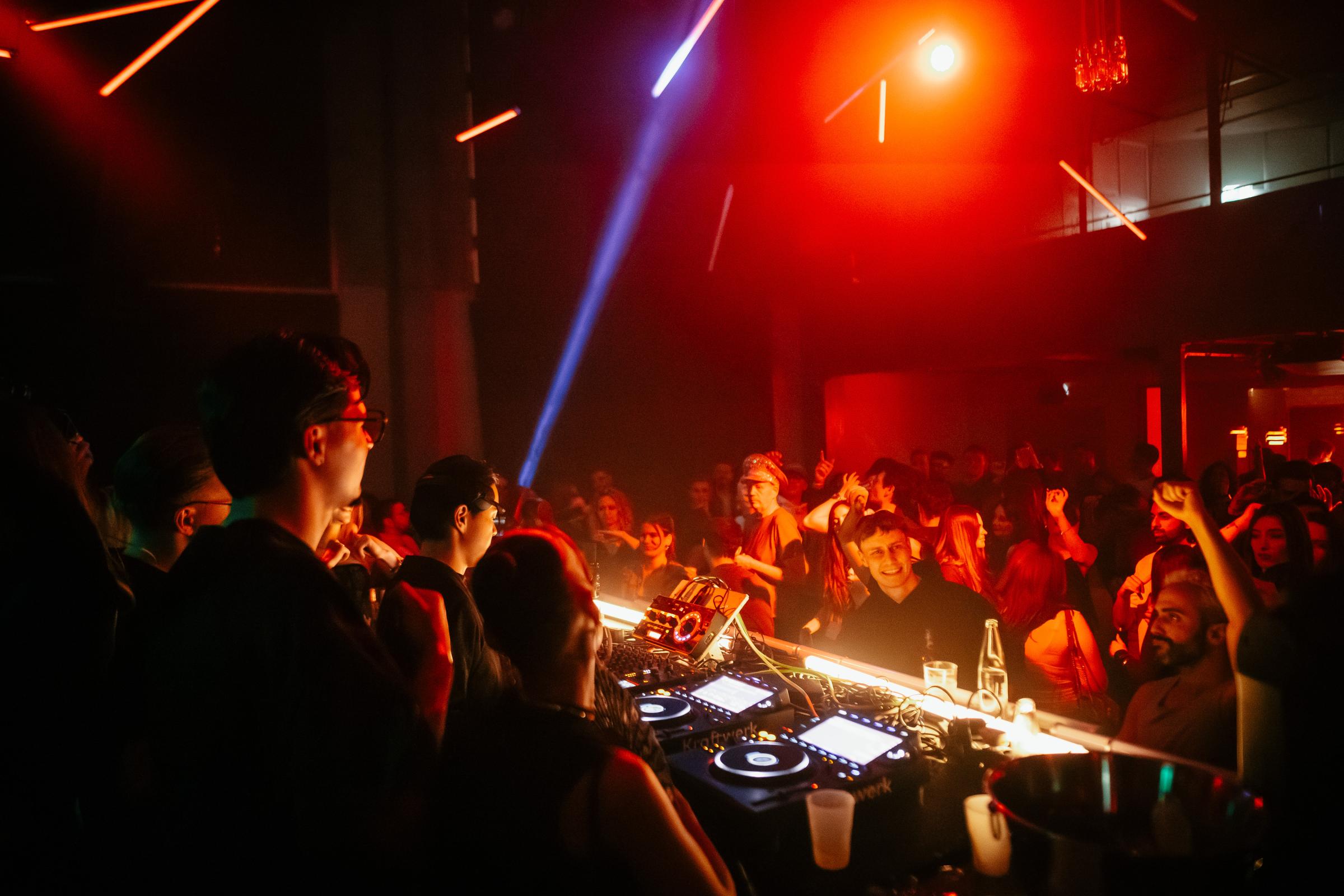 2026-03-14 HEART Zurich by Joe Pohl @joeisnotavailable -8490