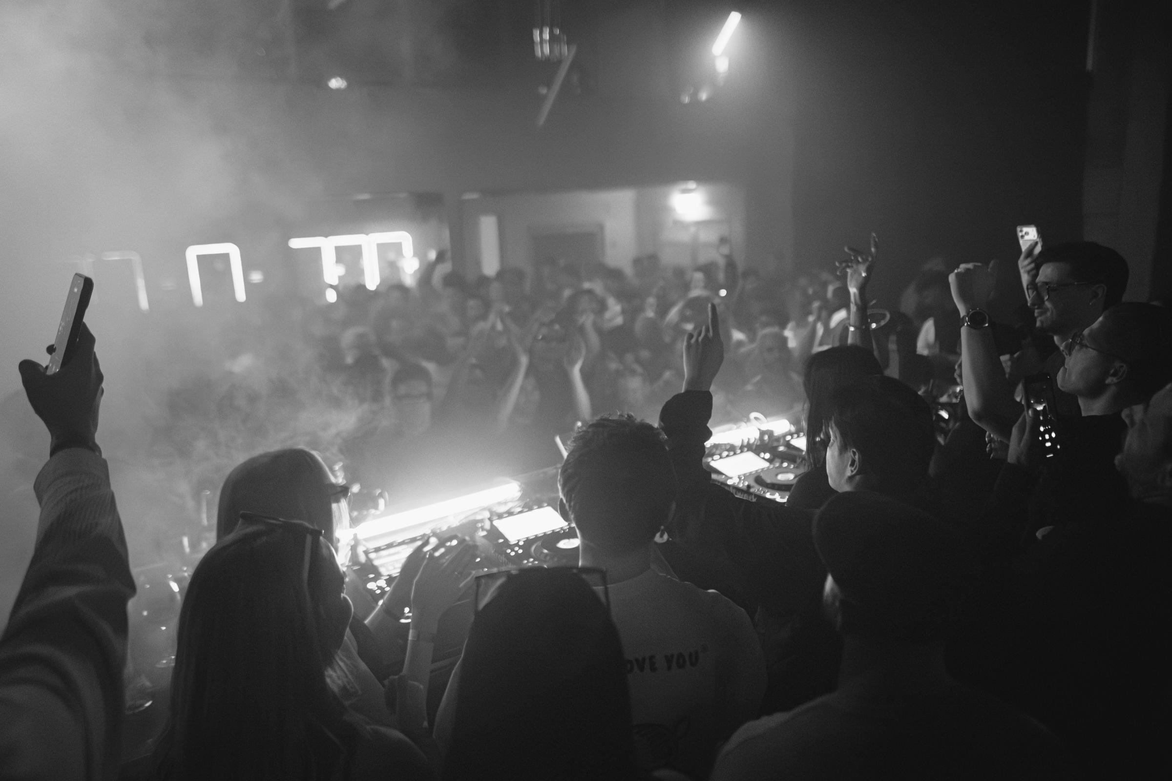 2026-03-14 HEART Zurich by Joe Pohl @joeisnotavailable -8648