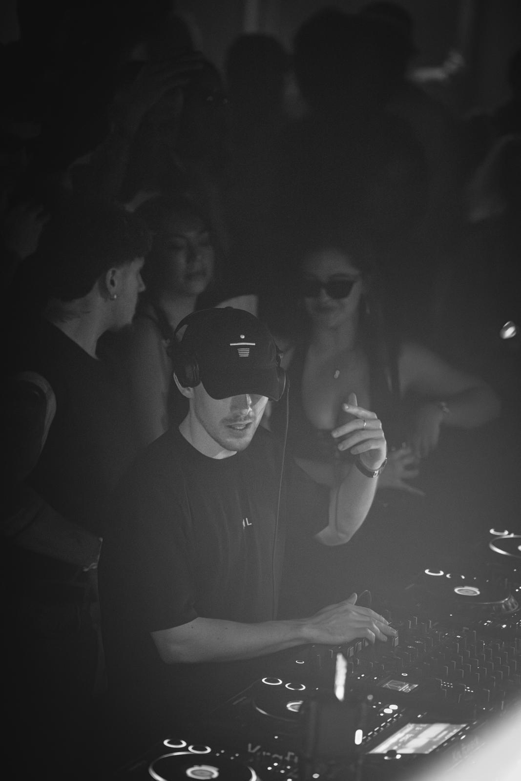 2026-04-18 HEART Zurich by @joeisnotavailable -3659