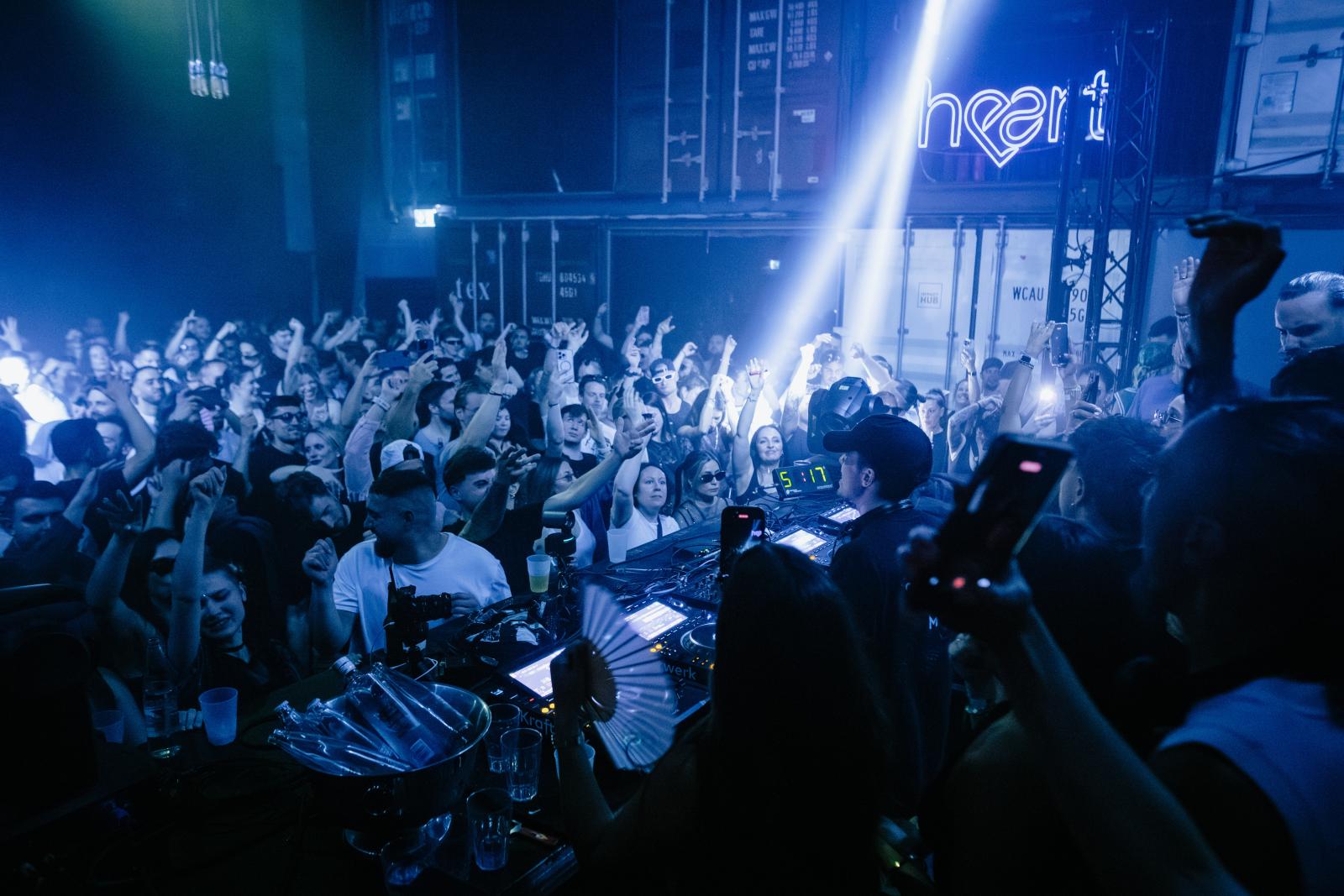 2026-04-18 HEART Zurich by @joeisnotavailable -3742